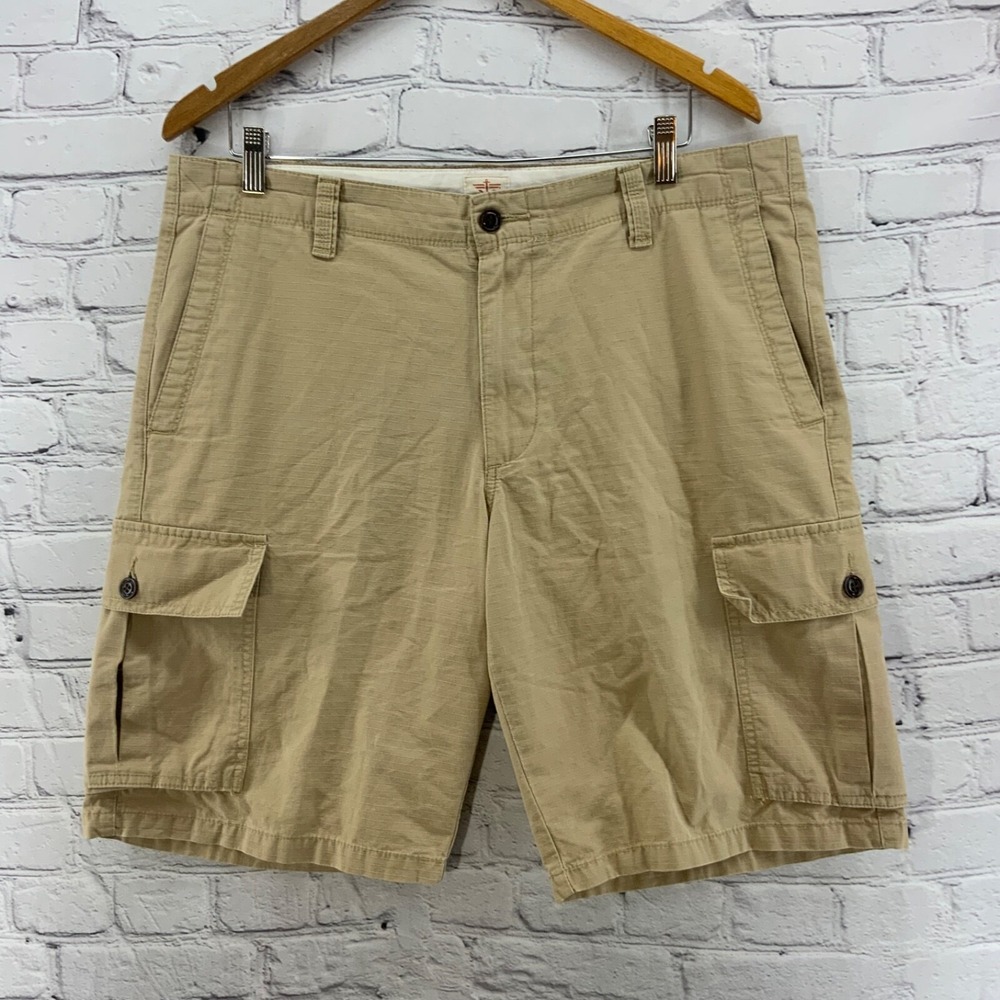 Dockers Khaki Cargo Shorts Mens Sz 36‎